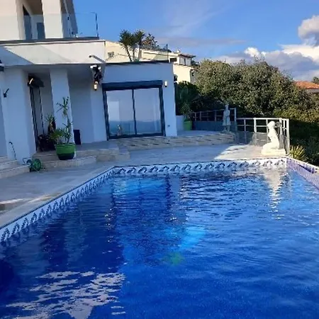Exceptionnelle Vue - 6 Pers. - Fr-1-768-139 * Roquebrune-sur Argens